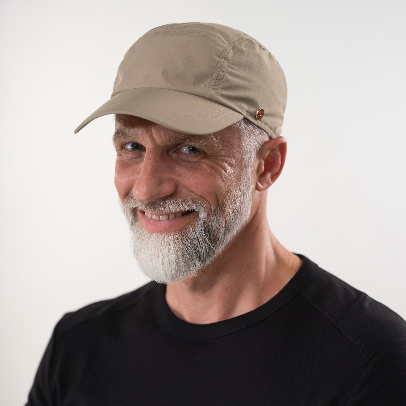 Casquette solaire Riccardo Modell 2